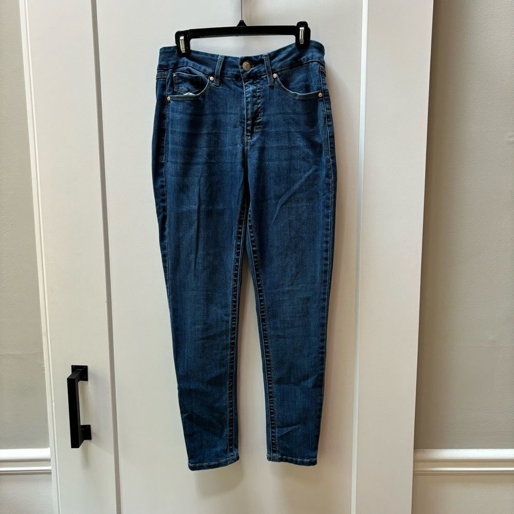 Seven7 Highrise Tummyless Skinny jeans woman’s size‎ 10
